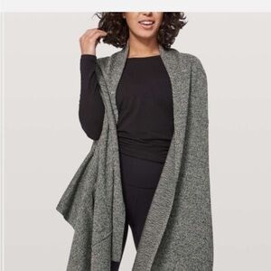 lululemon athletica Live Freely Wrap - 100% Merino Wool sweater scarf